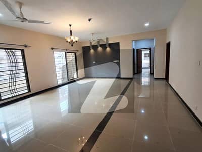 عسکری 5 ۔ سیکٹر جے عسکری 5,ملیر کنٹونمنٹ,کینٹ,کراچی میں 4 کمروں کا 15 مرلہ فلیٹ 4.85 کروڑ میں برائے فروخت۔