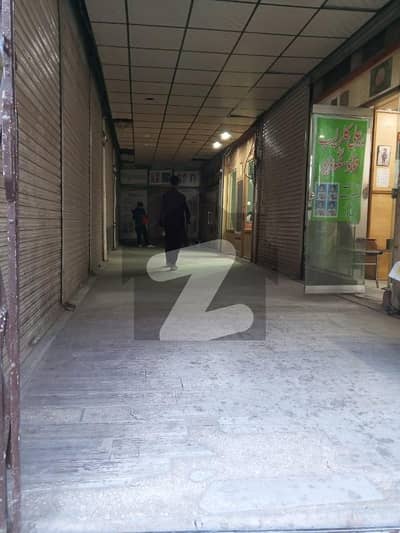 مری روڈ راولپنڈی میں 1 کنال عمارت 56.0 کروڑ میں برائے فروخت۔