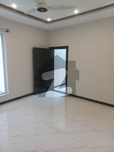 ڈی ایچ اے ڈیفینس فیز 3 ڈی ایچ اے ڈیفینس,اسلام آباد میں 3 کمروں کا 5 مرلہ مکان 2.75 کروڑ میں برائے فروخت۔ ڈی ایچ اے ڈیفینس فیز 3 ڈی ایچ اے ڈیفینس,اسلام آباد میں 3 کمروں کا 5 مرلہ مکان 2.75 کروڑ میں برائے فروخت۔