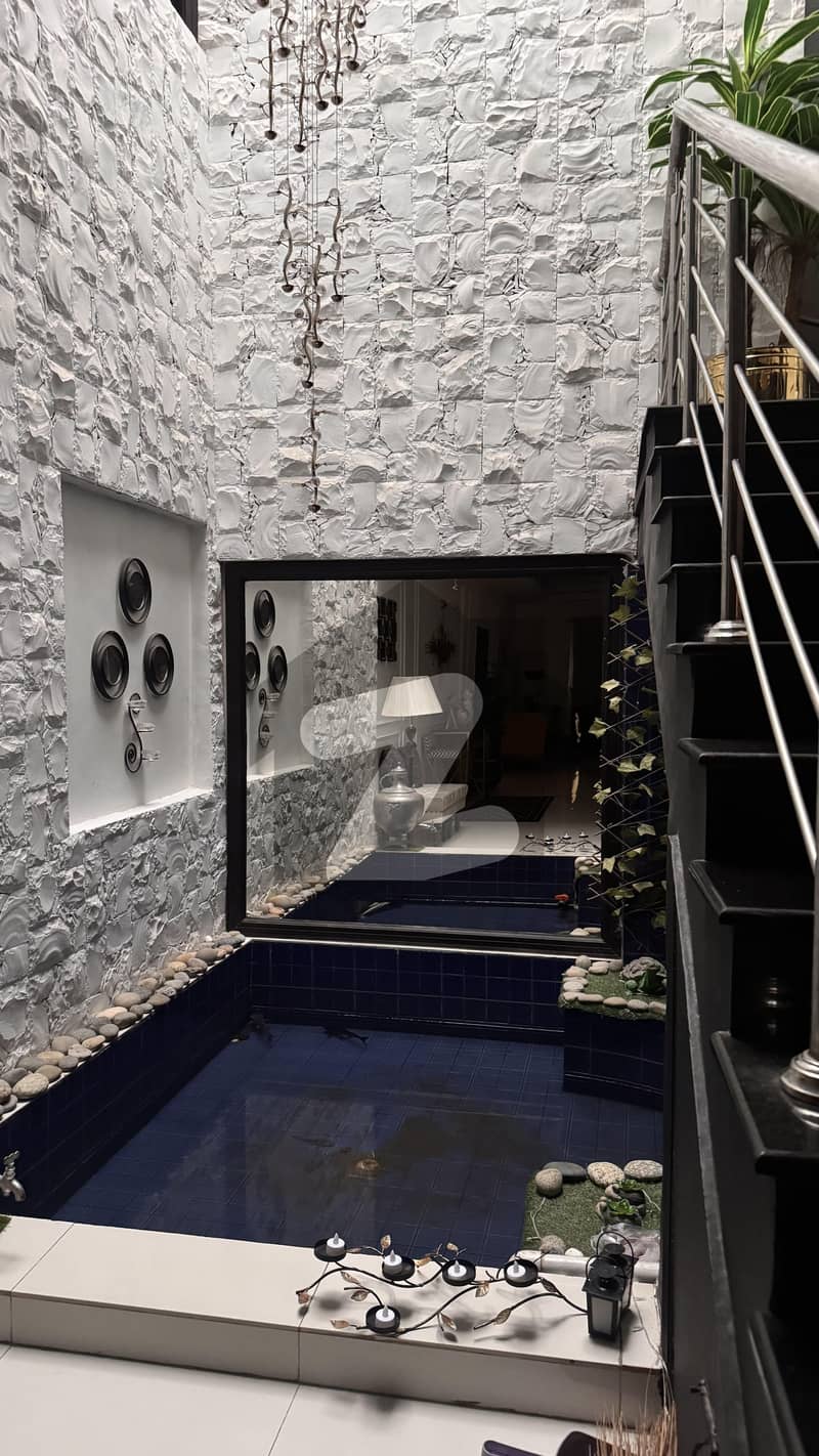 گلشنِ اقبال - بلاک 4 گلشنِ اقبال,گلشنِ اقبال ٹاؤن,کراچی میں 8 کمروں کا 2 کنال مکان 23.5 کروڑ میں برائے فروخت۔