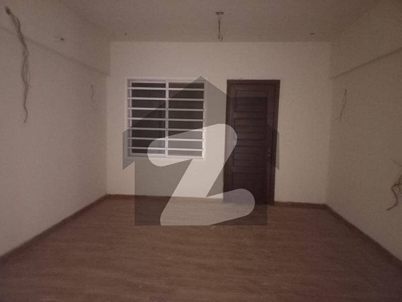 باتھ آئی لینڈ کراچی میں 4 کمروں کا 11 مرلہ فلیٹ 3.25 لاکھ میں کرایہ پر دستیاب ہے۔