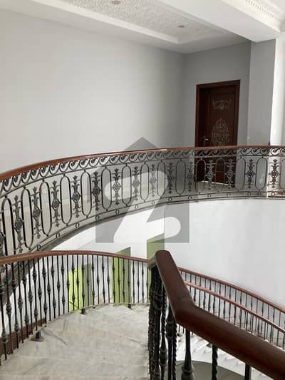 Gulberg Green Luxury 7 Bedroom Farm House For Rent
