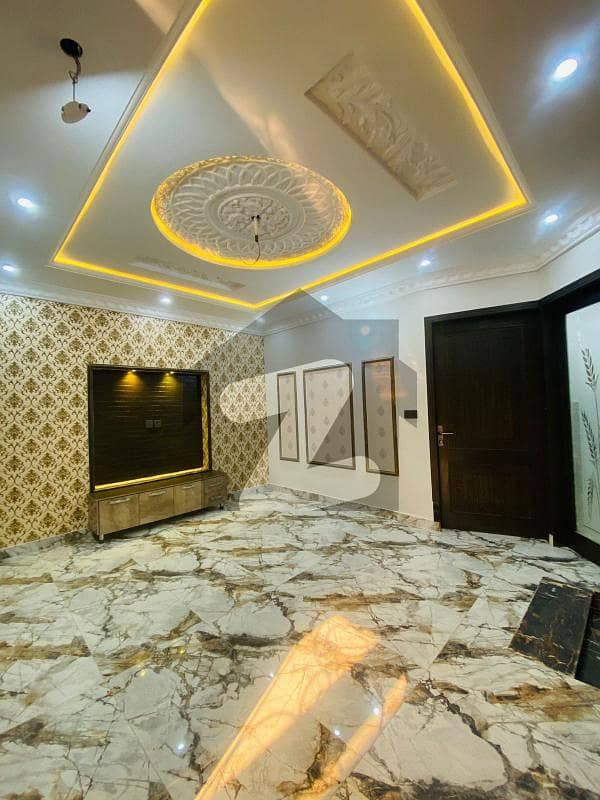 5 Marla Beautiful House 5 Marla Beautiful House