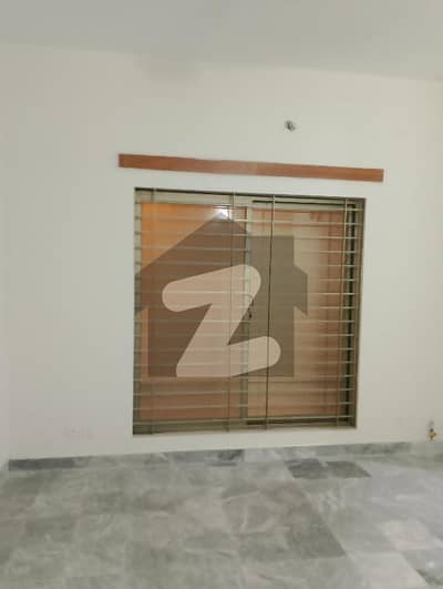 Lower Portion Of 3200 Square Feet In G-13/3 For Rent