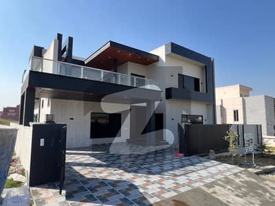 فضائیہ ہاؤسنگ سکیم بلاک ایف فضائیا هاوسنگ سکیم,ترنول,اسلام آباد میں 7 کمروں کا 1 کنال مکان 7.35 کروڑ میں برائے فروخت۔