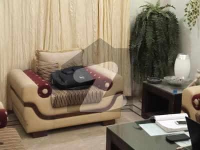 Model Colony Kazimabad Bungalow For Sale