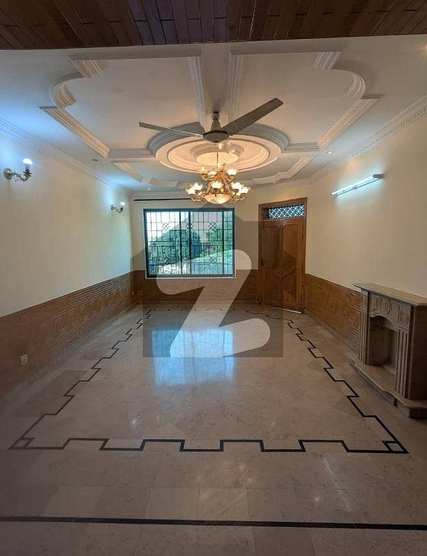 14 Marla Beautiful Upper Portion For Rent G-11