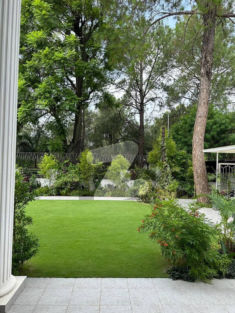 F-11 residential plot proper 50/90 sun face F-11 residential plot proper 50/90 sun face