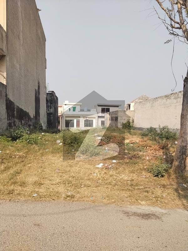 6 Marla lavel Plot For sale