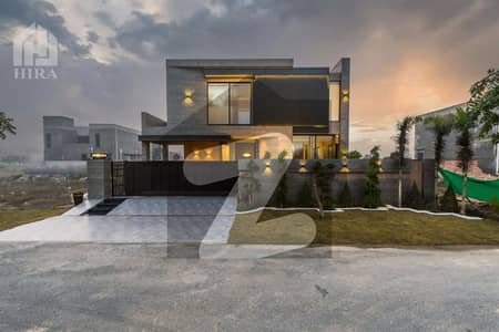 ڈی ایچ اے فیز 3 ڈیفنس (ڈی ایچ اے),لاہور میں 5 کمروں کا 1 کنال مکان 3.1 لاکھ میں کرایہ پر دستیاب ہے۔