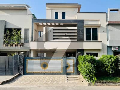 سٹی ہاؤسنگ سوسائٹی گوجرانوالہ میں 6 کمروں کا 10 مرلہ مکان 4.25 کروڑ میں برائے فروخت۔ سٹی ہاؤسنگ سوسائٹی گوجرانوالہ میں 6 کمروں کا 10 مرلہ مکان 4.25 کروڑ میں برائے فروخت۔