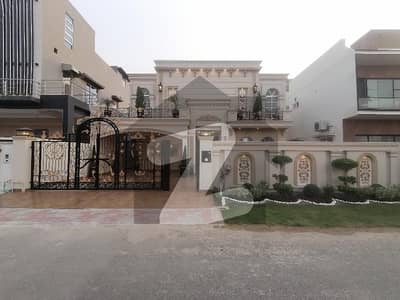 Reasonably-Priced 22 Marla House In Royal Orchard, Multan Is Available As Of Now