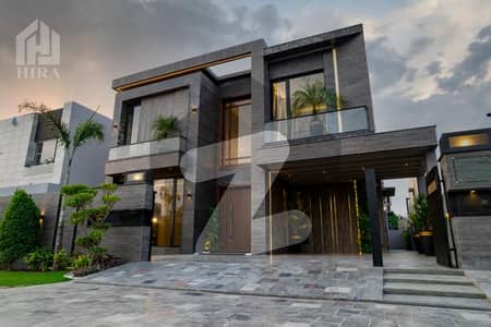 ڈی ایچ اے فیز 7 - بلاک کیو فیز 7,ڈیفنس (ڈی ایچ اے),لاہور میں 5 کمروں کا 1 کنال مکان 6.78 کروڑ میں برائے فروخت۔