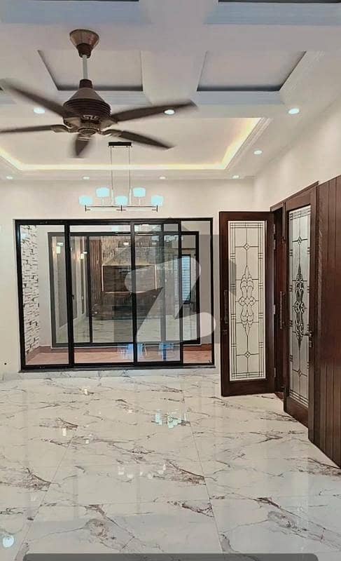 جوہر ٹاؤن فیز 2 جوہر ٹاؤن,لاہور میں 4 کمروں کا 5 مرلہ مکان 1.35 لاکھ میں کرایہ پر دستیاب ہے۔ جوہر ٹاؤن فیز 2 جوہر ٹاؤن,لاہور میں 4 کمروں کا 5 مرلہ مکان 1.35 لاکھ میں کرایہ پر دستیاب ہے۔