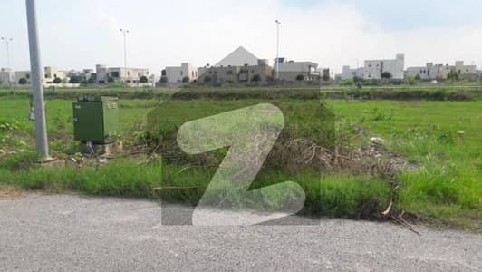 ڈی ایچ اے فیز 7 - بلاک زیڈ2 ڈی ایچ اے فیز 7,ڈیفنس (ڈی ایچ اے),لاہور میں 1 کنال رہائشی پلاٹ 2.25 کروڑ میں برائے فروخت۔ ڈی ایچ اے فیز 7 - بلاک زیڈ2 ڈی ایچ اے فیز 7,ڈیفنس (ڈی ایچ اے),لاہور میں 1 کنال رہائشی پلاٹ 2.25 کروڑ میں برائے فروخت۔