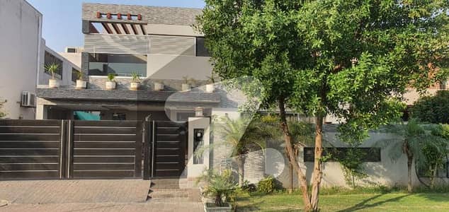 ZEEE Real Estate & Buider Offers 1 Kanal in HUB Of Phase 7 Near to Raya Golf club in DHA Phase 7 R Block Available ZEEE Real Estate & Buider Offers 1 Kanal in HUB Of Phase 7 Near to Raya Golf club in DHA Phase 7 R Block Available