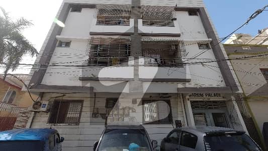 Ideal Prime Location 160 Square Yards Flat Available In PECHS Block 6, Karachi