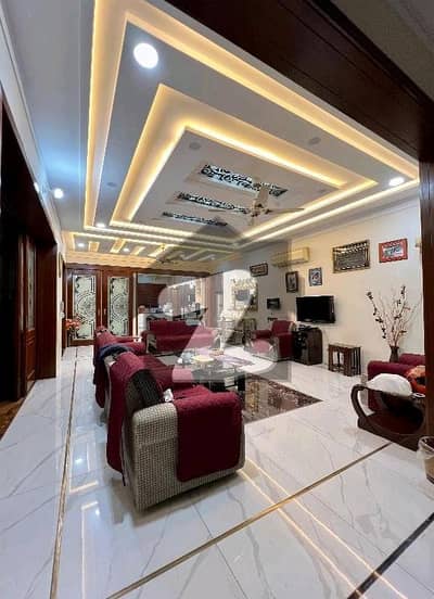 MODERN house sector M park facing house for rent