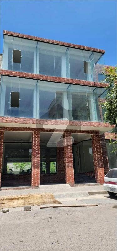 جی ۔ 9 مرکز جی ۔ 9,اسلام آباد میں 3 کنال عمارت 28.0 لاکھ میں کرایہ پر دستیاب ہے۔