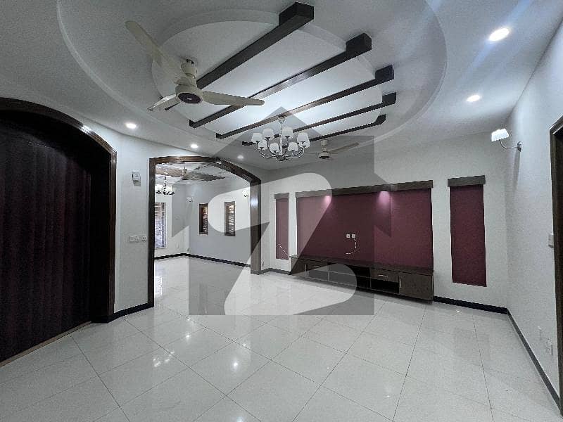 4 Marla Ground Portion Available In G-13/1