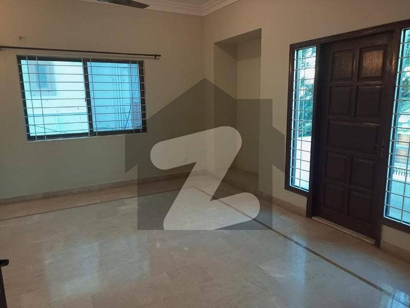 ڈی ایچ اے فیز 6 ڈی ایچ اے ڈیفینس,کراچی میں 6 کمروں کا 1 کنال مکان 13.5 کروڑ میں برائے فروخت۔ ڈی ایچ اے فیز 6 ڈی ایچ اے ڈیفینس,کراچی میں 6 کمروں کا 1 کنال مکان 13.5 کروڑ میں برائے فروخت۔