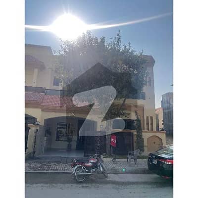 بحریہ ٹاؤن فیز 8 ۔ عثمان بلاک بحریہ ٹاؤن فیز 8 ۔ سفاری ویلی,بحریہ ٹاؤن فیز 8,بحریہ ٹاؤن راولپنڈی,راولپنڈی میں 4 کمروں کا 8 مرلہ مکان 3.7 کروڑ میں برائے فروخت۔ بحریہ ٹاؤن فیز 8 ۔ عثمان بلاک بحریہ ٹاؤن فیز 8 ۔ سفاری ویلی,بحریہ ٹاؤن فیز 8,بحریہ ٹاؤن راولپنڈی,راولپنڈی میں 4 کمروں کا 8 مرلہ مکان 3.7 کروڑ میں برائے فروخت۔