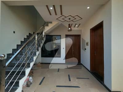 A 1000 Square Feet House In Islamabad Is On The Market For sale