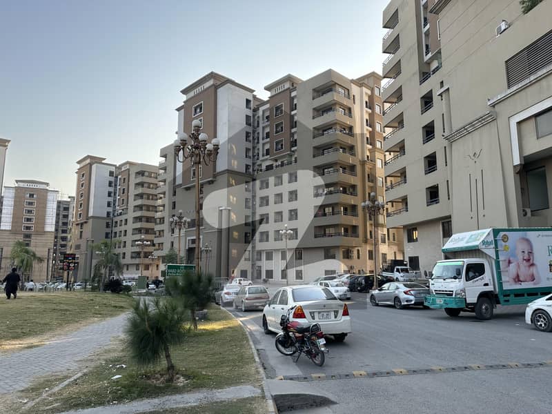 زرکون هائیٹز جی ۔ 15,اسلام آباد میں 3 کمروں کا 9 مرلہ فلیٹ 2.5 کروڑ میں برائے فروخت۔ زرکون هائیٹز جی ۔ 15,اسلام آباد میں 3 کمروں کا 9 مرلہ فلیٹ 2.5 کروڑ میں برائے فروخت۔