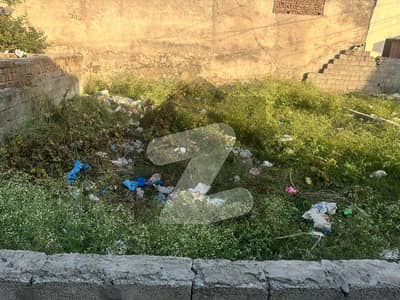 لہتاراڑ روڈ اسلام آباد میں 4 مرلہ رہائشی پلاٹ 20.0 لاکھ میں برائے فروخت۔