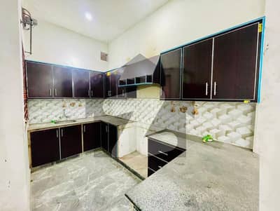 علی پارک کینٹ,لاہور میں 2 کمروں کا 10 مرلہ زیریں پورشن 46.0 ہزار میں کرایہ پر دستیاب ہے۔