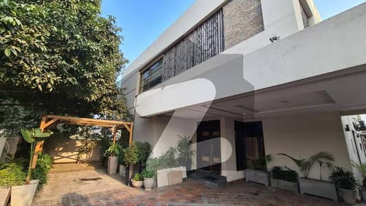 ڈی ایچ اے فیز 5 - بلاک اے فیز 5,ڈیفنس (ڈی ایچ اے),لاہور میں 5 کمروں کا 1 کنال مکان 8.45 کروڑ میں برائے فروخت۔ ڈی ایچ اے فیز 5 - بلاک اے فیز 5,ڈیفنس (ڈی ایچ اے),لاہور میں 5 کمروں کا 1 کنال مکان 8.45 کروڑ میں برائے فروخت۔