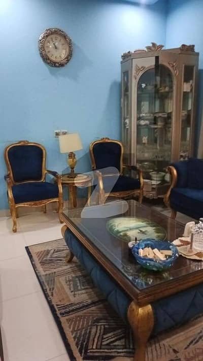 100YARDS UNFURNISHED DOUBLE STORY BUNGALOW FOR RENT IN DHA PHASE 7 EXT. MOST PRIME LOCATION IN DHA KARACHI. .