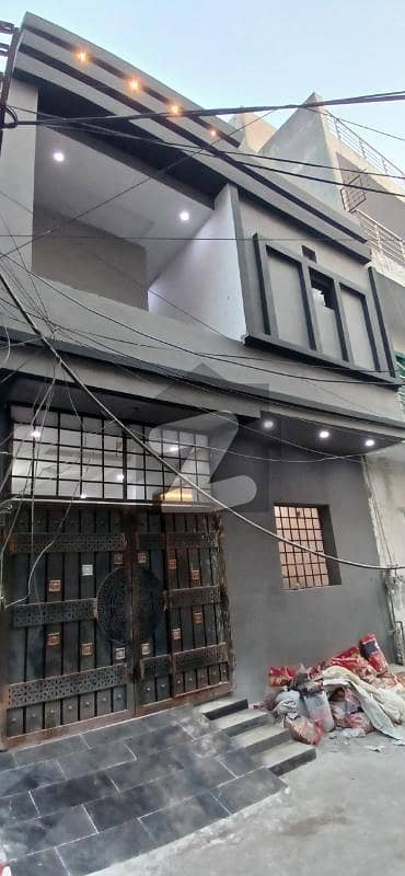 سمن آباد لاہور میں 4 کمروں کا 4 مرلہ مکان 2.4 کروڑ میں برائے فروخت۔ سمن آباد لاہور میں 4 کمروں کا 4 مرلہ مکان 2.4 کروڑ میں برائے فروخت۔