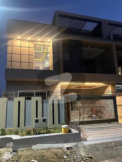 B-17 Double story 25x50 house available for rent B-17 Double story 25x50 house available for rent