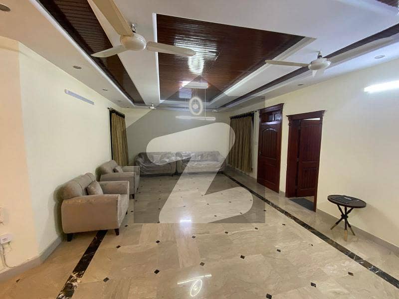 4 Bedrooms Upper Portion Is Available For Rent 4 Bedrooms Upper Portion Is Available For Rent