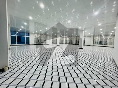 3200 sqft Well Furnish Mezzanine Floor For Rent, Near McDonalds, People's Colony no. 1, Dground Faisalabad