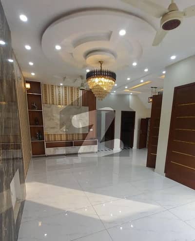 فیصل ٹاؤن - ایف ۔ 18 اسلام آباد میں 6 کمروں کا 8 مرلہ مکان 1.1 لاکھ میں کرایہ پر دستیاب ہے۔