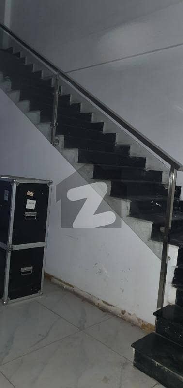 ایم ایم عالم روڈ گلبرگ,لاہور میں 10 مرلہ Studio دکان 18.0 لاکھ میں کرایہ پر دستیاب ہے۔ ایم ایم عالم روڈ گلبرگ,لاہور میں 10 مرلہ Studio دکان 18.0 لاکھ میں کرایہ پر دستیاب ہے۔