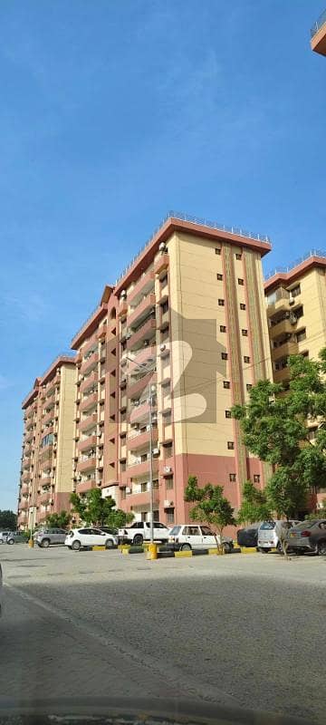 عسکری 5 - سیکٹر ایف عسکری 5,ملیر کنٹونمنٹ,کینٹ,کراچی میں 3 کمروں کا 12 مرلہ فلیٹ 3.8 کروڑ میں برائے فروخت۔