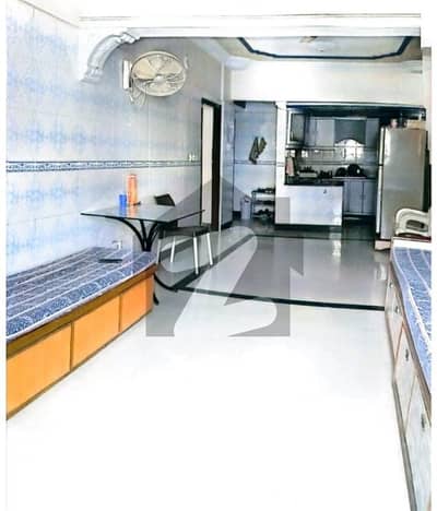 2 SIDE CORNER DOUBLE BALCONY 3 BED DD FRONT FACING FLAT AVAILABLE FOR SALE AT PARSI COLONY KARACHI