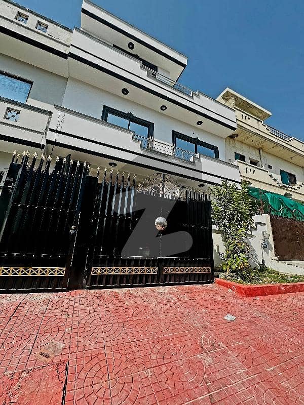 25x40 4 Marla Used House For Sale G-13 Isb