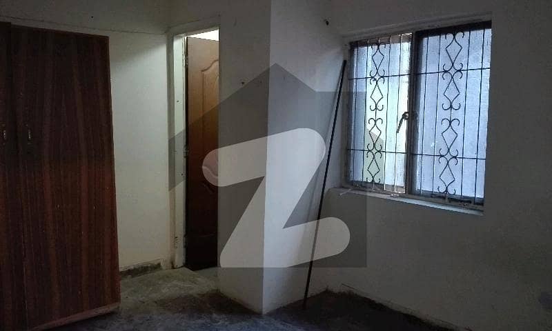 Sabzazar Scheme 5 Marla House Up For Sale