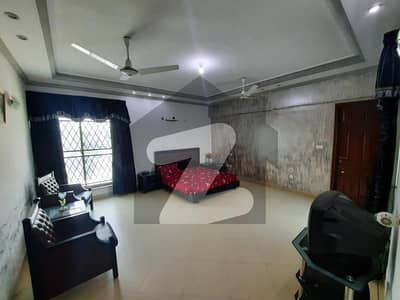 Looking For A Upper Portion In Gulshan E Madina