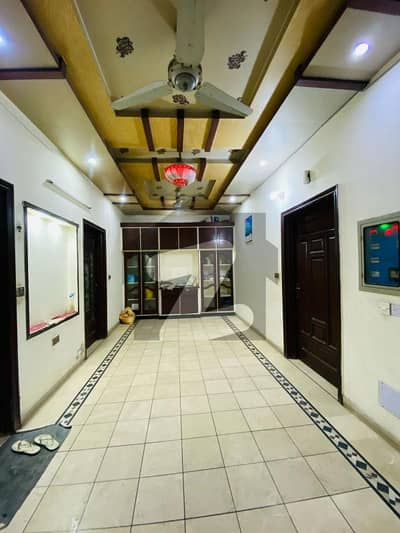 لاثانی گارڈن فیصل آباد میں 4 کمروں کا 5 مرلہ مکان 2.1 کروڑ میں برائے فروخت۔