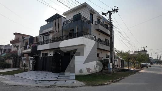 Highly-Desirable Corner House Available In Valencia - Block J1 For sale