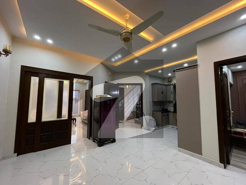 8 MARLA DOUBLE STOREY FOR RENT 8 MARLA DOUBLE STOREY FOR RENT