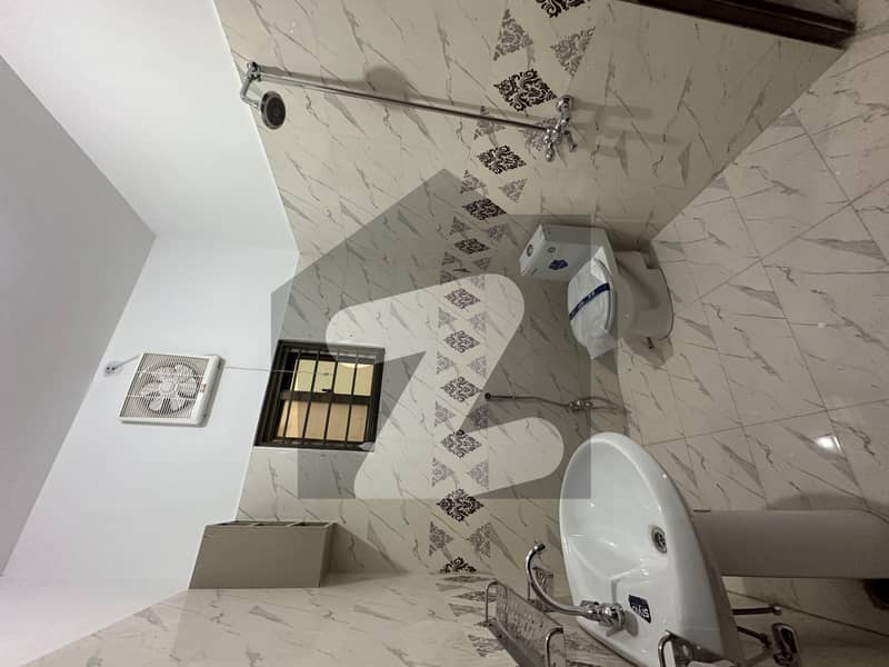 10 Marla brand new ground portion 10 Marla brand new ground portion