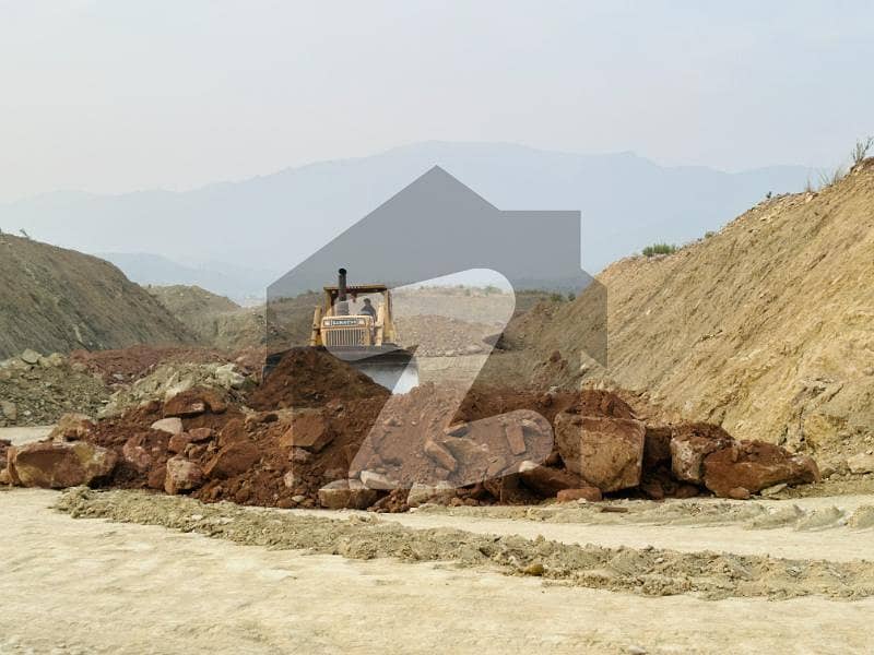 PROPER CORNER AT REASONABLE PRICE