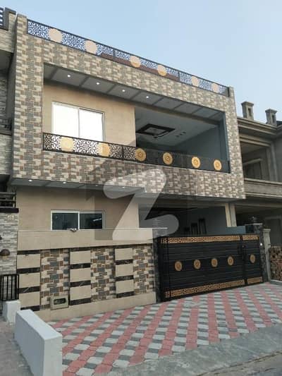 جناح گارڈنز فیز 1 جناح گارڈنز,ایف ای سی ایچ ایس,اسلام آباد میں 4 کمروں کا 8 مرلہ مکان 3.25 کروڑ میں برائے فروخت۔ جناح گارڈنز فیز 1 جناح گارڈنز,ایف ای سی ایچ ایس,اسلام آباد میں 4 کمروں کا 8 مرلہ مکان 3.25 کروڑ میں برائے فروخت۔