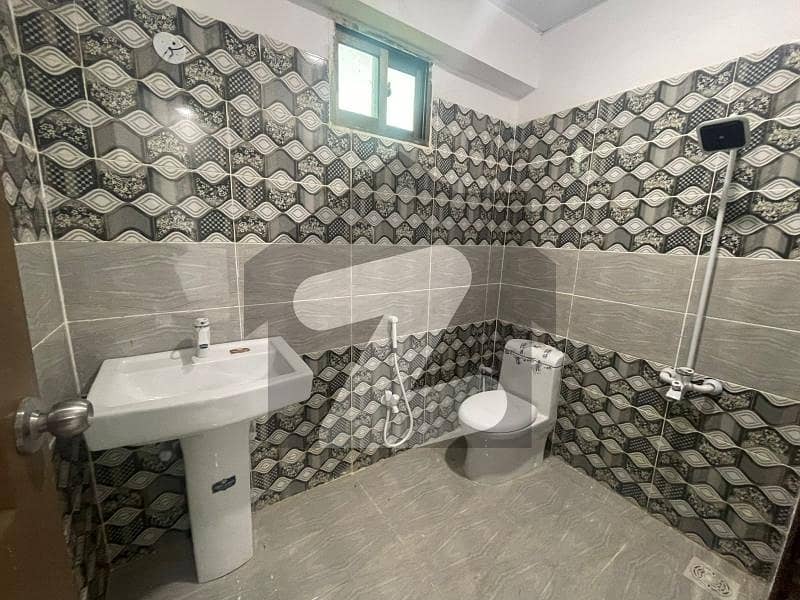 گلشنِ معمار - سیکٹر ٹی گلشنِ معمار,گداپ ٹاؤن,کراچی میں 6 کمروں کا 10 مرلہ مکان 90.0 ہزار میں کرایہ پر دستیاب ہے۔